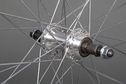 Zapletené kolo 559 zadní závit Al 36děr MTB