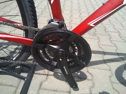Core Sprinter 28" (2022) červená 3x7sp. vel. 20" pevná vidlice 