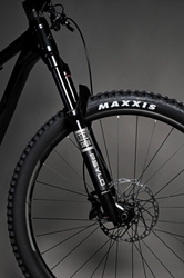 Merida ONE-TWENTY TRAIL HUNTER EDITION-CZ Glossy Black(Silver) 